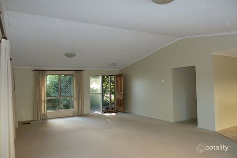 Property photo of 2 Vivian Street Tennyson QLD 4105