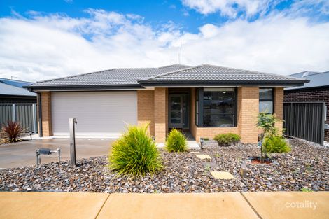 17 Cromwell Rd, Leneva, VIC 3691