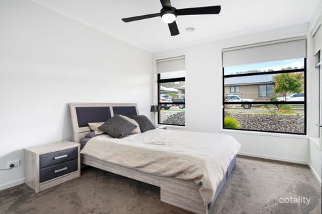 Property photo of 17 Cromwell Road Leneva VIC 3691