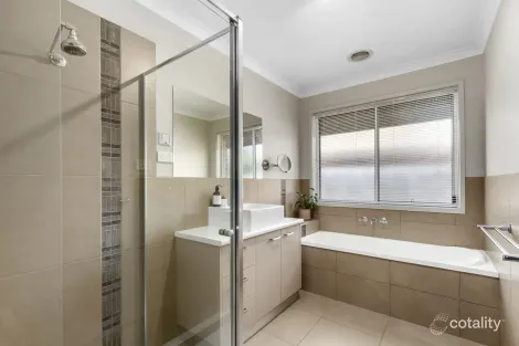 Property photo of 80 Bradman Boulevard Traralgon VIC 3844