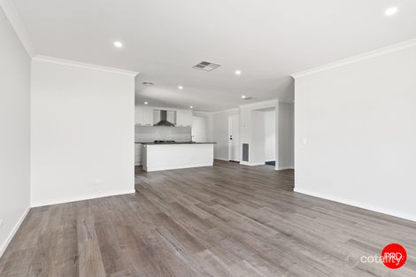 Property photo of 18 Imagine Drive Strathfieldsaye VIC 3551