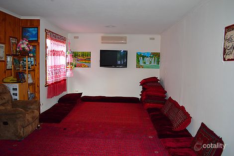 Property photo of 10 Bride Avenue Hampton Park VIC 3976