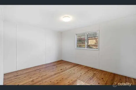 Property photo of 47 Lalor Crescent Engadine NSW 2233