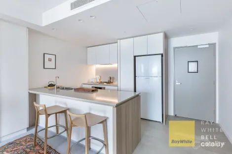 602/12 PHILIP AVE, BROADBEACH, QLD 4218