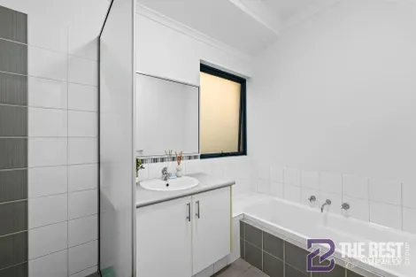 Property photo of 27 Halstead Turn Wellard WA 6170