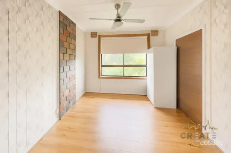 Property photo of 30 Howden Crescent Braybrook VIC 3019