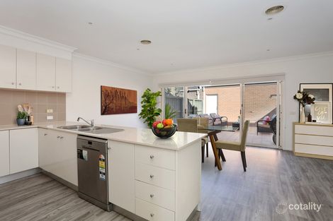 Property photo of 5 Wentworth Drive Taylors Lakes VIC 3038