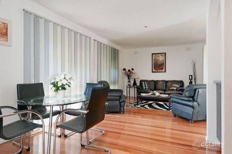 Property photo of 1/30 Sweetland Road Mooroolbark VIC 3138