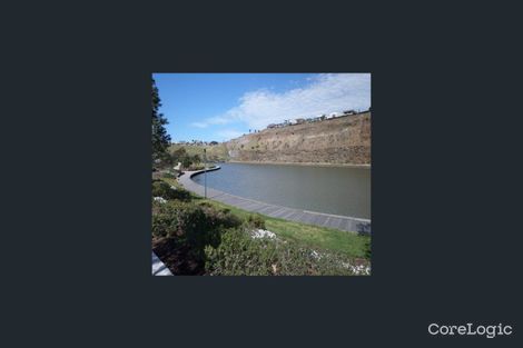 Property photo of 98 Valley Lake Boulevard Keilor East VIC 3033