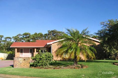 18 Tofino Cl, Pelican, NSW 2281