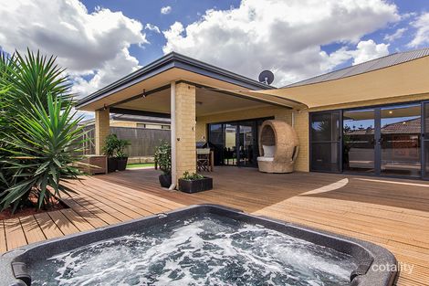 10 Merimbula Way, Secret Harbour, WA 6173