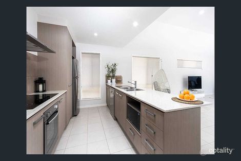 Property photo of 9 Grasslands Street Yarrabilba QLD 4207