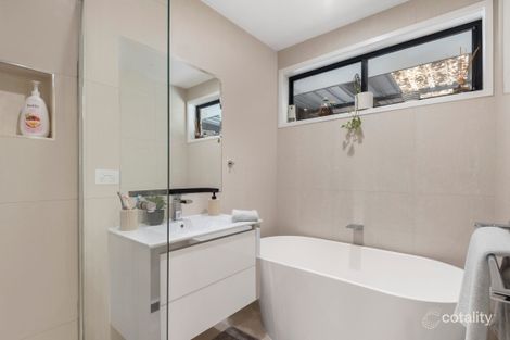 Property photo of 3 Sweet Gum Avenue Narre Warren VIC 3805