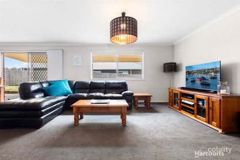 Property photo of 5 Janet Court Pakenham VIC 3810