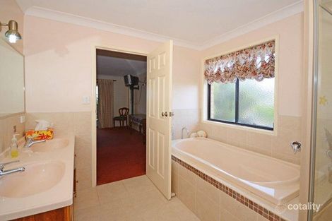 Property photo of 23 Waigani Avenue Kawungan QLD 4655
