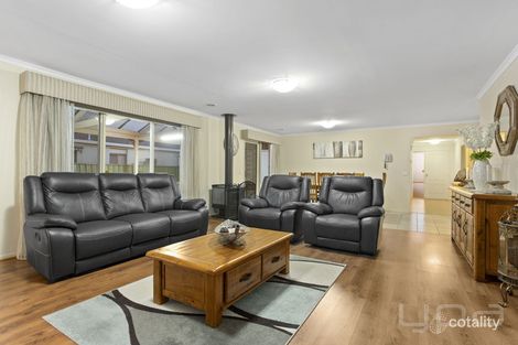 Property photo of 16 Picardy Court Hoppers Crossing VIC 3029