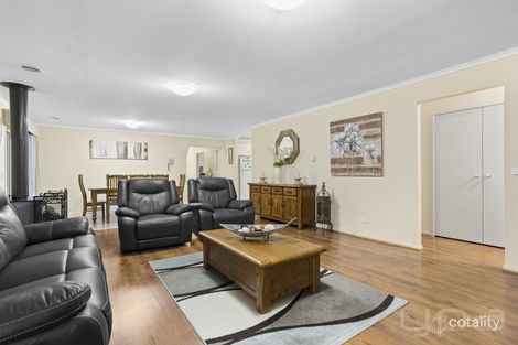 Property photo of 16 Picardy Court Hoppers Crossing VIC 3029