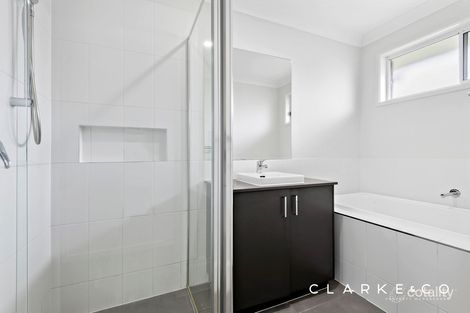 Property photo of 1 Augusta Close Heddon Greta NSW 2321