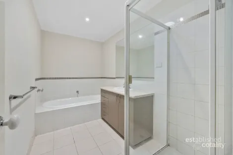 Property photo of 31 Lincolnheath Boulevard Point Cook VIC 3030