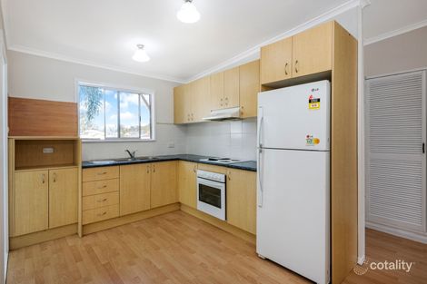 Property photo of 8 Macquarie Road Mannering Park NSW 2259