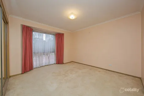 Property photo of 8 Neilian Retreat Berwick VIC 3806
