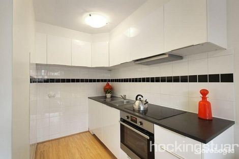 Property photo of 6/78 Railway Road Carnegie VIC 3163