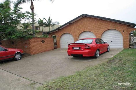 48 Markeri St, Mermaid Waters, QLD 4218