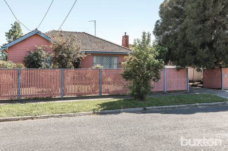 Property photo of 8 Fisher Street Wendouree VIC 3355