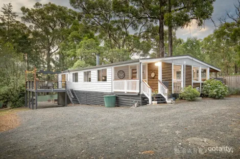 7 Oonah St, Cockatoo, VIC 3781