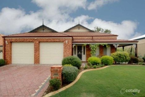 Property photo of 31 Lowan Loop Karawara WA 6152