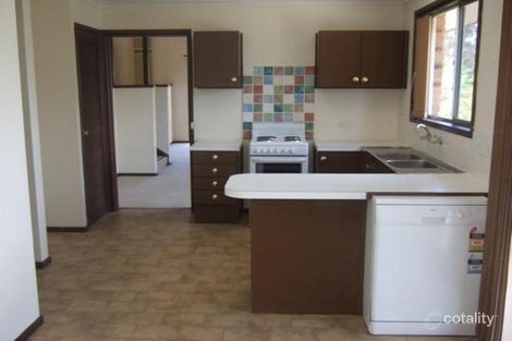 Property photo of 32 Hutchison Crescent Kambah ACT 2902