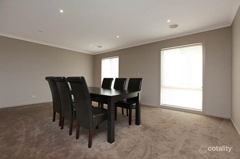 Property photo of 28 Windrest Way Point Cook VIC 3030