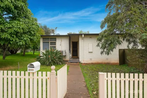 208 Woodford Rd, Elizabeth North, SA 5113