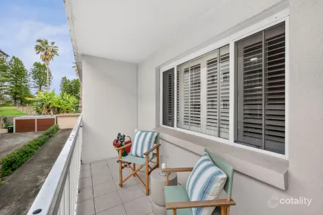 Property photo of 2/37 Seabeach Avenue Mona Vale NSW 2103