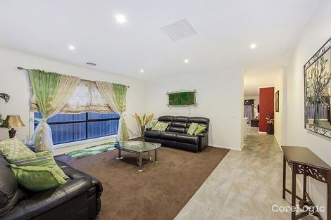 Property photo of 27 Loxwood Court Deer Park VIC 3023