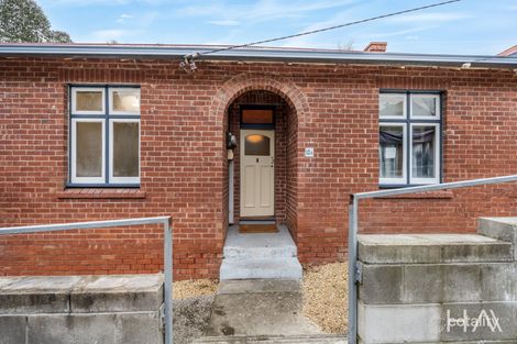12 Lincoln St, Sandy Bay, TAS 7005
