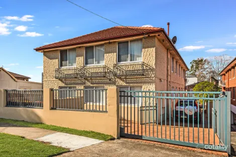 8/8 Stanley St, Campsie, NSW 2194