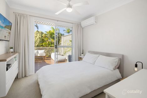 Property photo of 2/215 Cottesloe Drive Mermaid Waters QLD 4218