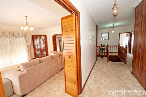 Property photo of 41 Lawford Crescent Griffith NSW 2680