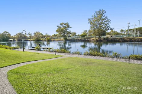 Property photo of 2/215 Cottesloe Drive Mermaid Waters QLD 4218
