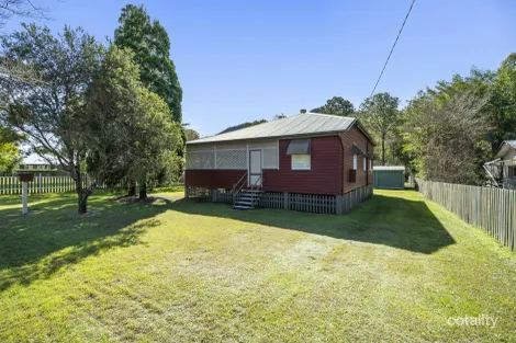 7 Russell St, Esk, QLD 4312