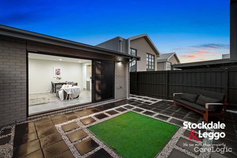 Property photo of 3 Mezzo Walk Greenvale VIC 3059