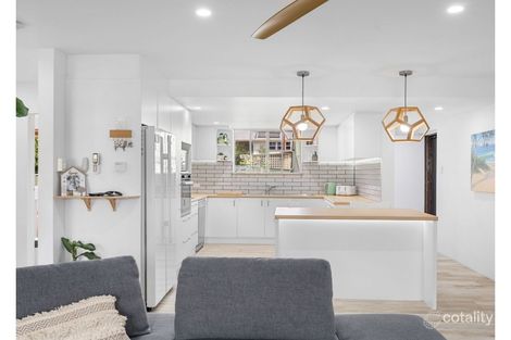 Property photo of 1/32 Lisson Grove Wooloowin QLD 4030
