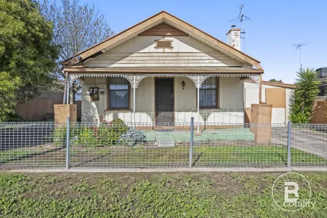 8 Carrick St, Maryborough, VIC 3465