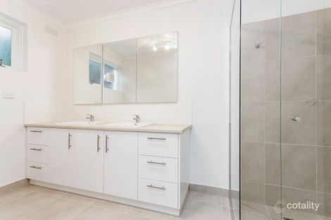 Property photo of 2/722 Inkerman Road Caulfield North VIC 3161