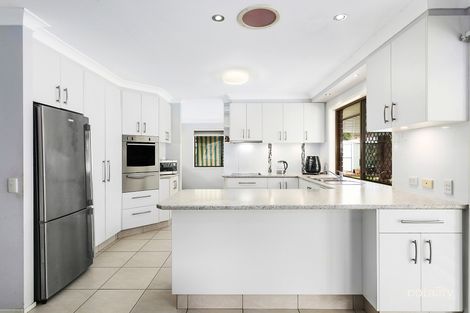 Property photo of 9 Kalamunda Close Elanora QLD 4221