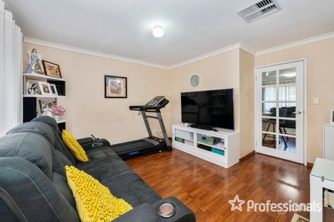 Property photo of 14 Degree Court Marangaroo WA 6064
