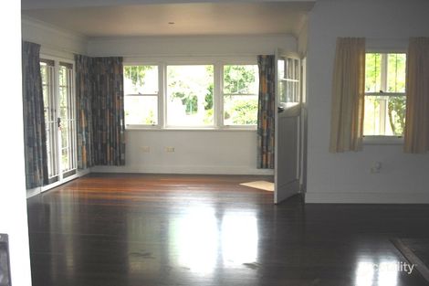 Property photo of 11 Simla Street Mount Lofty QLD 4350