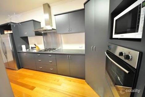 Property photo of 6 Audley Place Canning Vale WA 6155