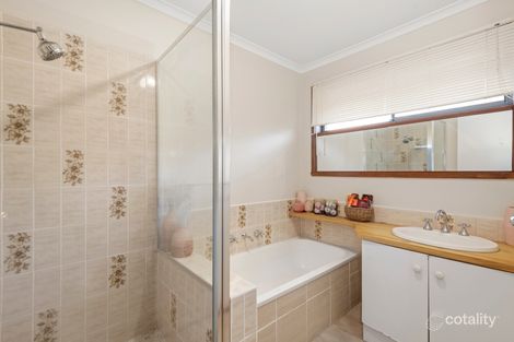 Property photo of 8 Gloucester Way Melton West VIC 3337